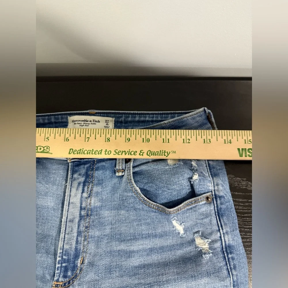 Abercrombie & Fitch Light‎ Blue Skinny Jeans